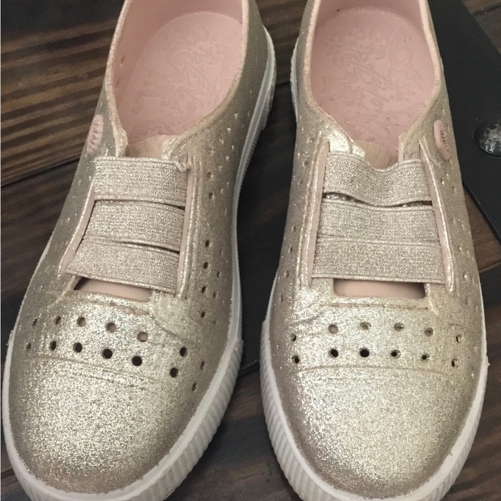 Gold Sparky Blow Fish Sneakers